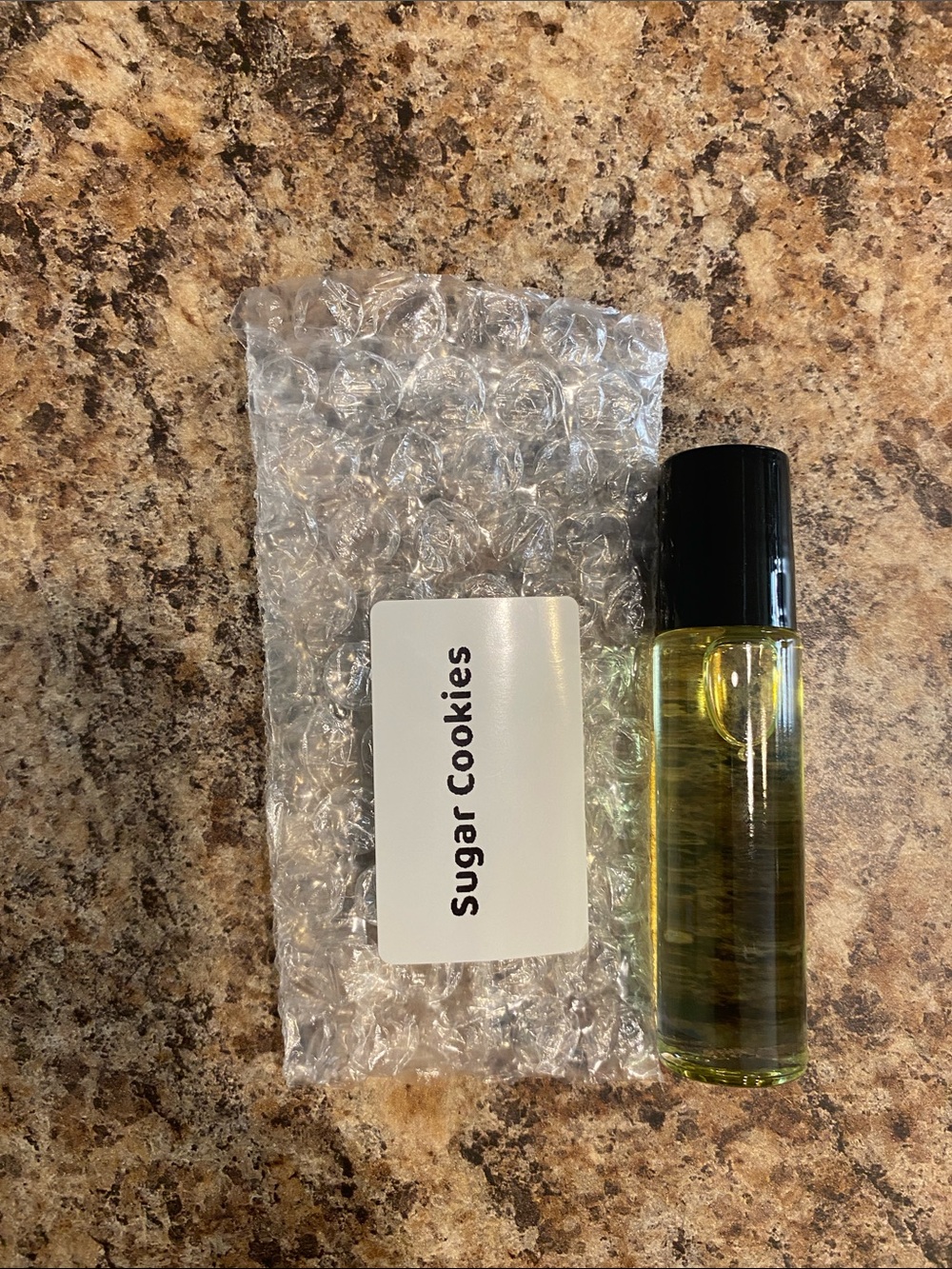 Sugar Cookies Roll-On Oil Perfume (Clear Bottle, Black Cap)